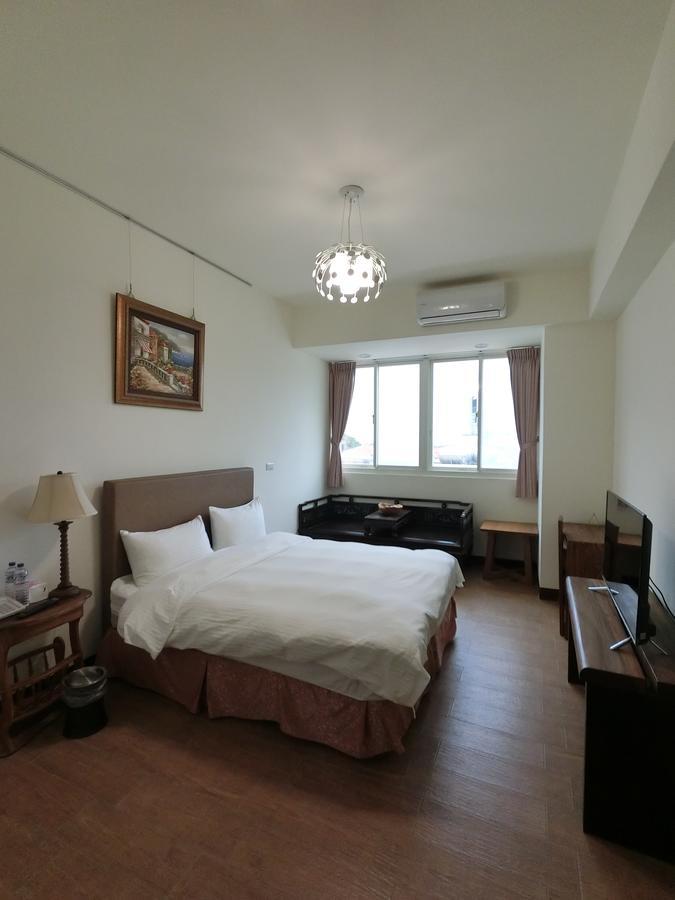 Long Zhi Yue Hotel Нанган Екстериор снимка